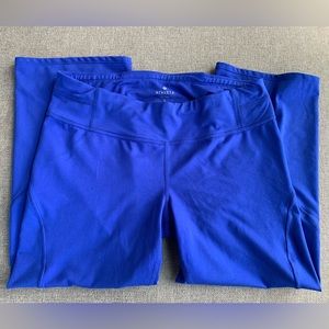 Athleta Women’s Blue Crop Capri Tight Leggings, Size L